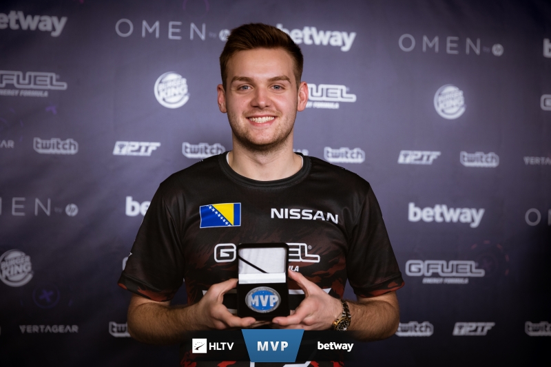 拉满的超高 拉满的超高