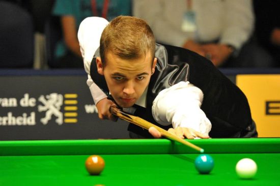 辅以积极的 辅以积极的